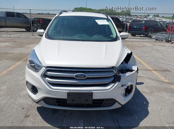 1FMCU0HD7JUD27946 2018 FORD ESCAPE White Instrument cluster view