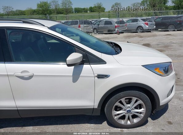 1FMCU0HD7JUD27946 2018 FORD ESCAPE White 