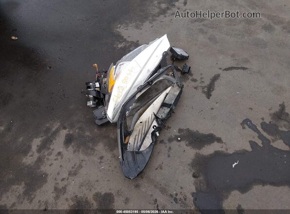 1FMCU0J94HUD34515 2017 FORD ESCAPE White Vista del cuadro de instrumentos