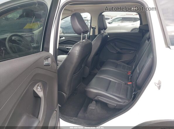 1FMCU0J96JUD20394 2018 FORD ESCAPE Белый 