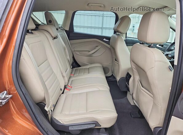 1FMCU0JD0HUE53554 2017 FORD ESCAPE Orange უკანა სალონის ხედი