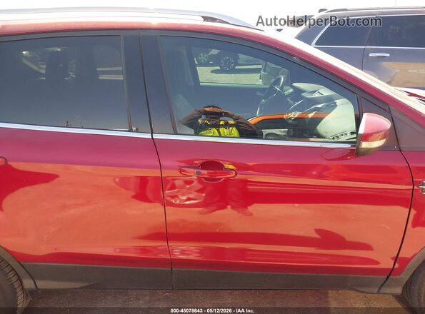 1FMCU0JD4HUB59896 2017 FORD ESCAPE Red უკანა სალონის ხედი