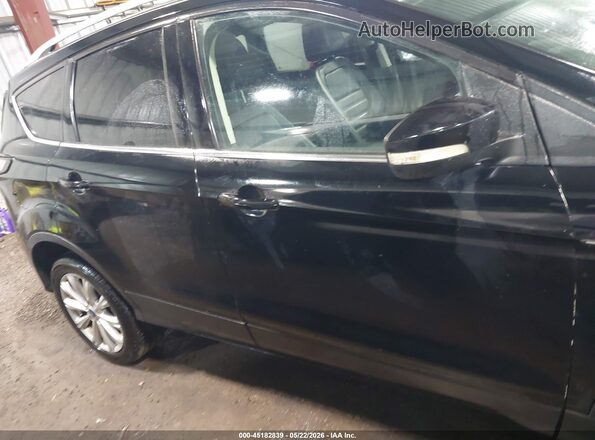 1FMCU0JD4HUD76316 2017 FORD ESCAPE Black Вид задньої частини салону