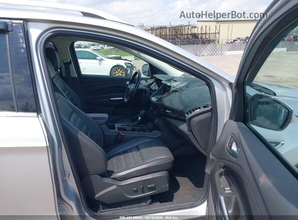 1FMCU0JD8HUD65089 2017 FORD ESCAPE Silver Vista interior delantera