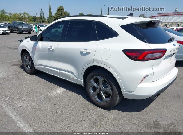 1FMCU0MN7PUA64042 2023 FORD ESCAPE Белый 