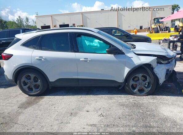 1FMCU0MNXSUB32147 2025 FORD ESCAPE White უკანა სალონის ხედი