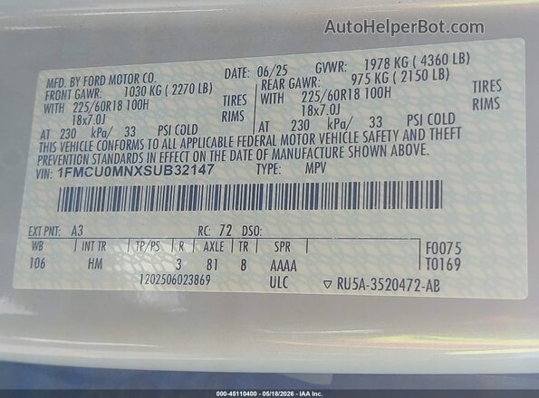 1FMCU0MNXSUB32147 2025 FORD ESCAPE White ძრავის განყოფილების ხედი