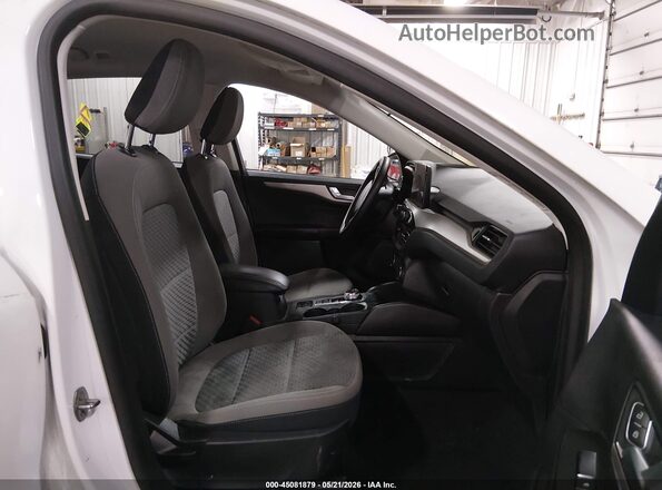 1FMCU9BZ2MUB13685 2021 FORD ESCAPE White Սալոնի դիմացի տեսք