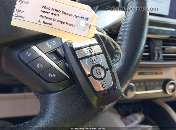 1FMCU9BZ3LUB11958 2020 FORD ESCAPE Оранжевый 