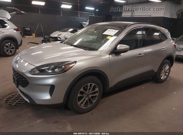 1FMCU9G62LUC70064 2020 FORD ESCAPE Silver წინა მარცხენა ხედი სამი მეოთხედიდან