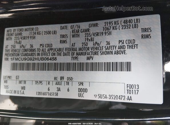 1FMCU9G92HUB06458 2017 FORD ESCAPE Black Vista del compartimento del motor