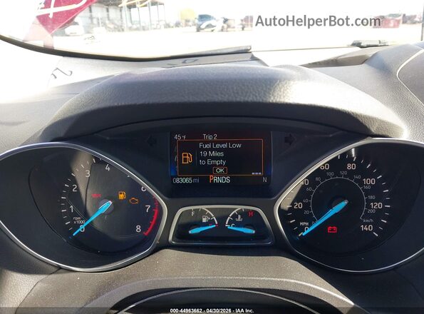 1FMCU9G96HUB44291 2017 FORD ESCAPE Красный Вид задних сидений