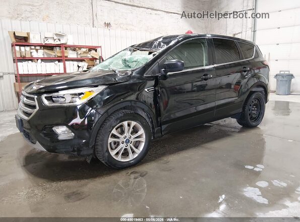 1FMCU9G96HUD43387 2017 FORD ESCAPE Черный Передняя левая четверть