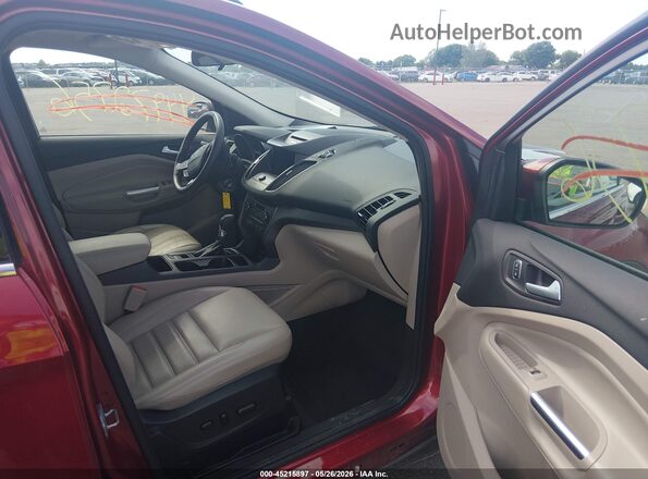 1FMCU9G9XHUD68230 2017 FORD ESCAPE Red წინა სალონის ხედი