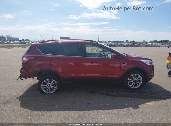 1FMCU9G9XHUD68230 2017 FORD ESCAPE Red უკანა სალონის ხედი