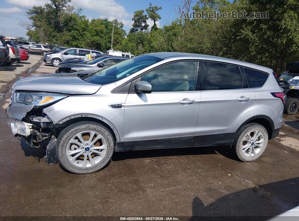 1FMCU9GD2HUC25454 2017 FORD ESCAPE Silver Widok wnętrza 360 stopni