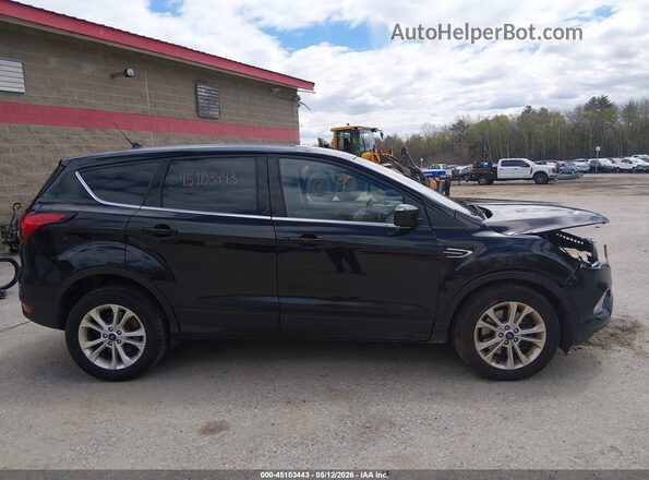 1FMCU9GD2KUB17858 2019 FORD ESCAPE Черный Панорамный вид салона 360°