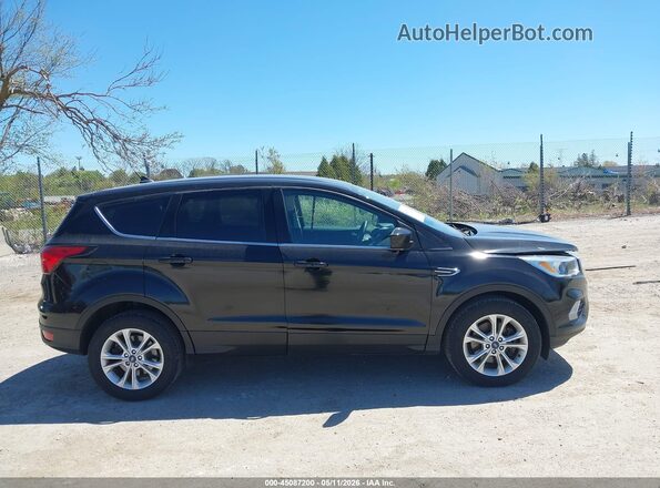 1FMCU9GD2KUC24795 2019 FORD ESCAPE Черный 