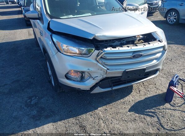 1FMCU9GD3KUB18467 2019 FORD ESCAPE Серебряный Вид спереди
