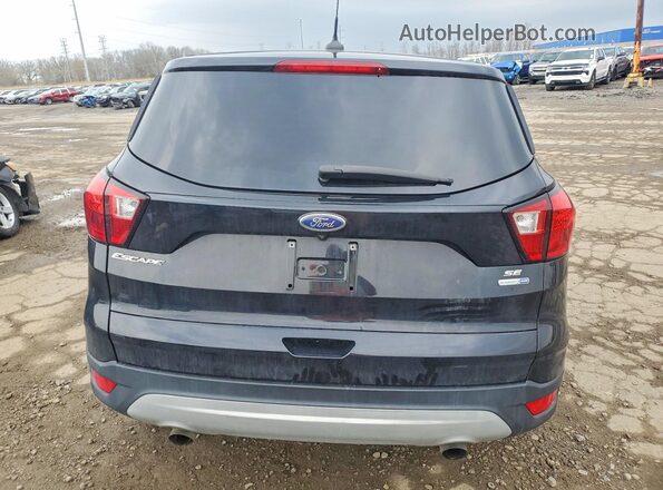 1FMCU9GD3KUB70973 2019 FORD ESCAPE Черный Вид сзади