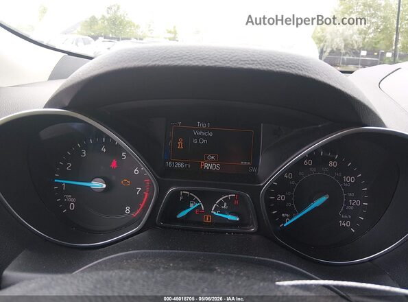 1FMCU9GD4JUA74171 2018 FORD ESCAPE Белый 