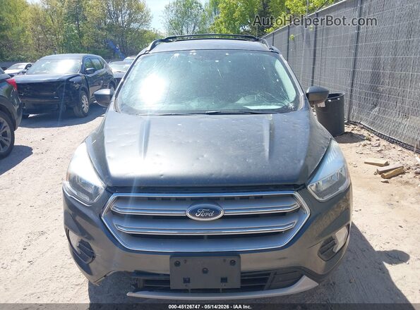 1FMCU9GD4JUB75551 2018 FORD ESCAPE Серый Вид щитка приборов