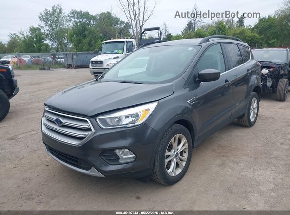 1FMCU9GD4JUD35847 2018 FORD ESCAPE Gray Vista tres cuartos delantera izquierda