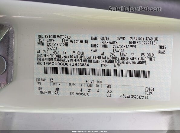 1FMCU9GD6HUB23834 2017 FORD ESCAPE White Vista del compartimento del motor