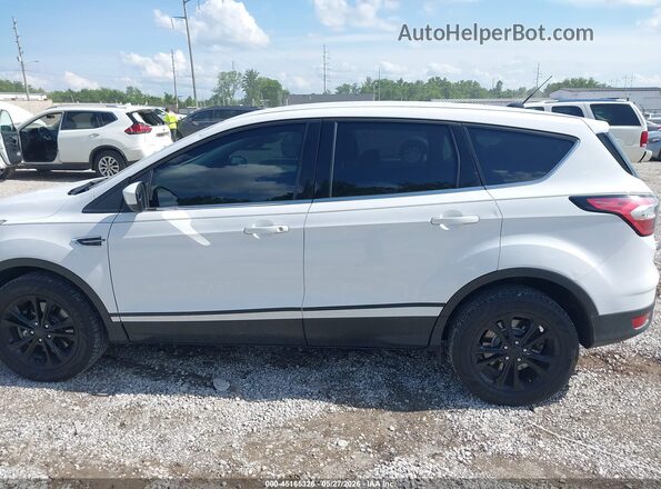 1FMCU9GD6HUC01027 2017 FORD ESCAPE White სალონის 360-გრადუსიანი ხედი