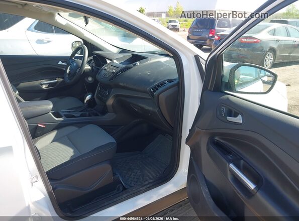1FMCU9GD6JUB17456 2018 FORD ESCAPE White Սալոնի դիմացի տեսք
