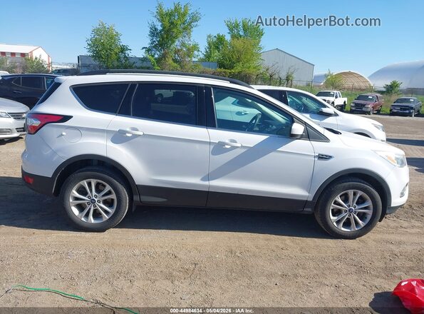 1FMCU9GD6JUB17456 2018 FORD ESCAPE White Սալոնի հետևի տեսք