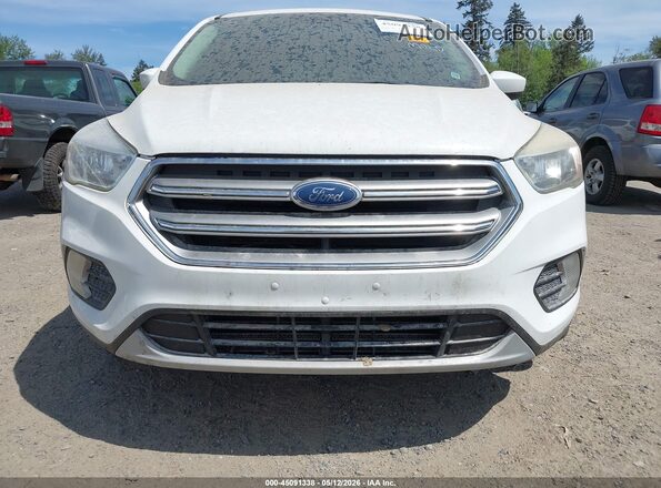 1FMCU9GD8HUE49196 2017 FORD ESCAPE Белый Вид спереди