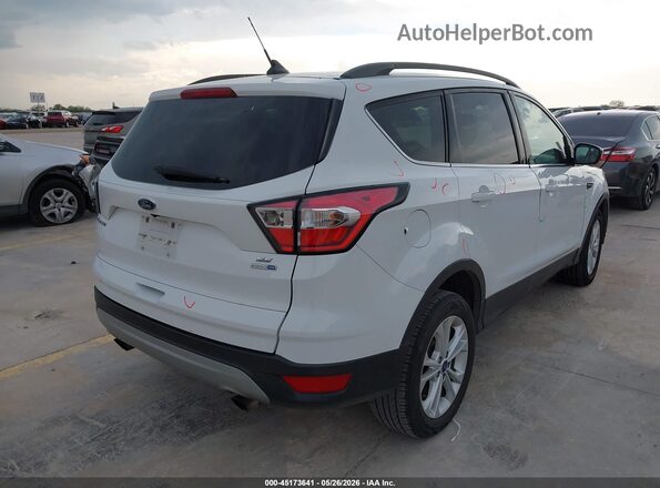 1FMCU9GD8JUC12746 2018 FORD ESCAPE Белый Задняя правая четверть