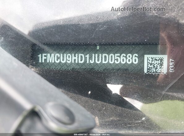 1FMCU9HD1JUD05686 2018 FORD ESCAPE Черный Вид подкапотного пространства