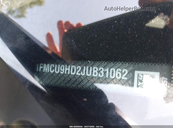 1FMCU9HD2JUB31062 2018 FORD ESCAPE Gold 