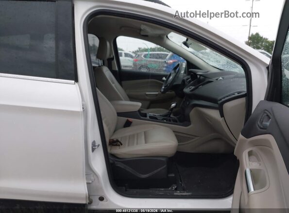 1FMCU9HD2KUA41489 2019 FORD ESCAPE White Սալոնի դիմացի տեսք