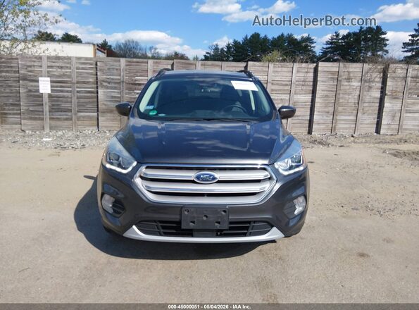 1FMCU9HD4JUB60823 2018 FORD ESCAPE Gray ხელსაწყოთა პანელის ხედი