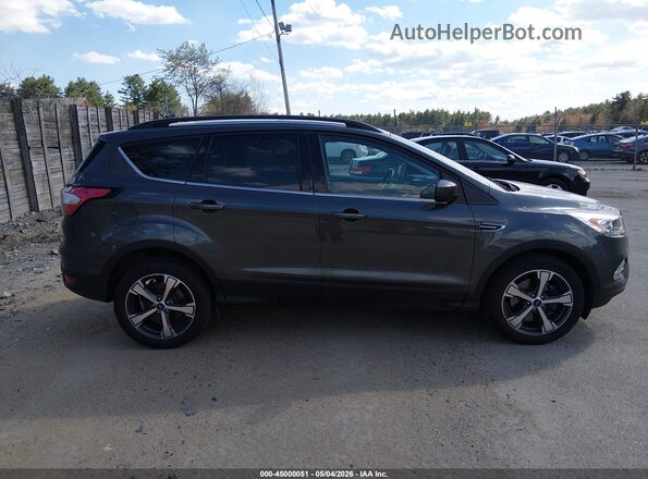 1FMCU9HD4JUB60823 2018 FORD ESCAPE Gray უკანა სალონის ხედი