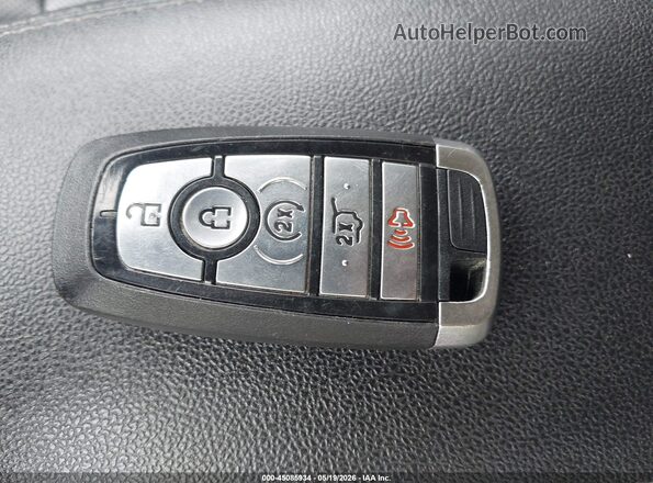 1FMCU9J91LUA73681 2020 FORD ESCAPE Black Widok deski rozdzielczej