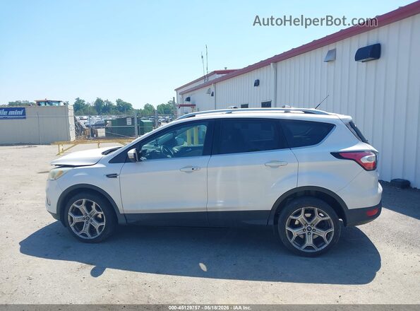 1FMCU9J94HUB85074 2017 FORD ESCAPE Белый Панорамный вид салона 360°