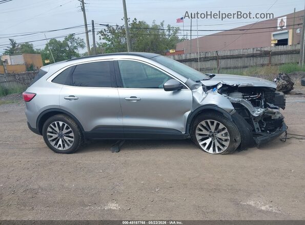 1FMCU9J95NUB55707 2022 FORD ESCAPE Серебряный Вид задней части салона