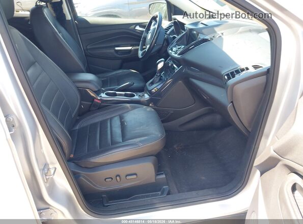 1FMCU9J97GUB98481 2016 FORD ESCAPE Silver Vista interior delantera