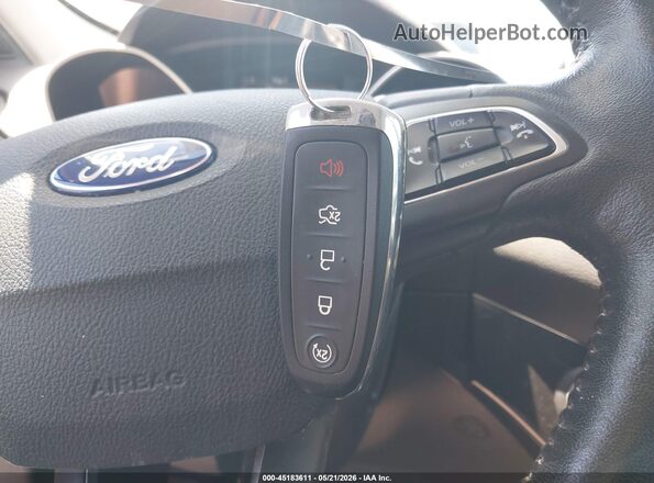 1FMCU9JD2HUA48073 2017 FORD ESCAPE Red Առջևի վահանակի տեսք