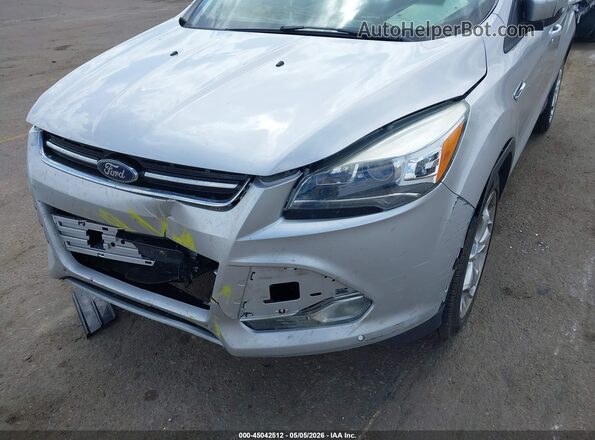 1FMCU9JX0GUB05766 2016 FORD ESCAPE Silver Widok z przodu