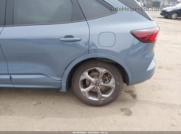 1FMCU9MN4PUB01018 2023 FORD ESCAPE Синий Вид спереди