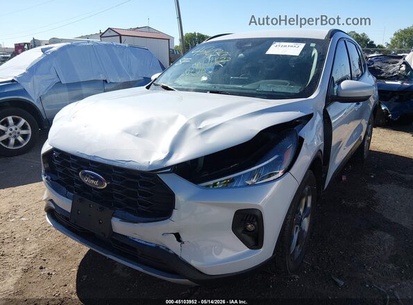 1FMCU9NA2SUA41602 2025 FORD ESCAPE White Вид спереду