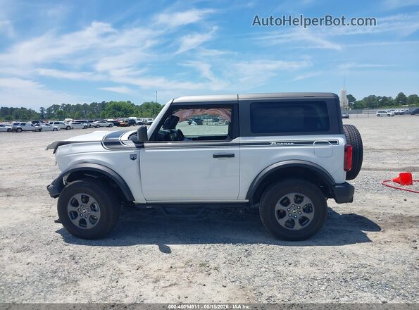 1FMDE5AP8PLC18686 2023 FORD BRONCO White Widok wnętrza 360 stopni