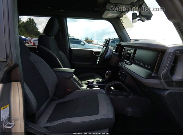 1FMDE5BH2MLB07036 2021 FORD BRONCO Silver Вид салону спереду