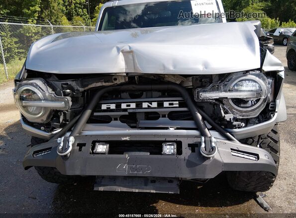 1FMDE5BH2MLB07036 2021 FORD BRONCO Silver Вид спереду