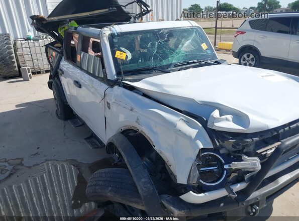 1FMDE5BH7NLB00875 2022 FORD BRONCO White Вид спереду